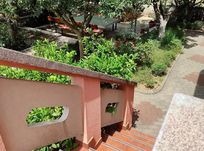 Patricia アパート *