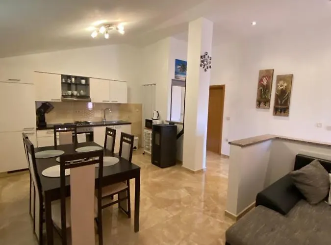 アパート Patricia ザダル